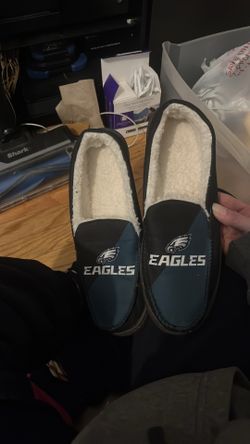 Men’s eagles slippers