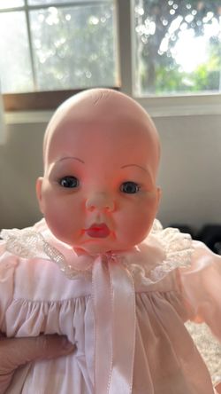 Vintage 18” Madame Alexander Victoria Doll Original Pink Dress Sleep Eyes