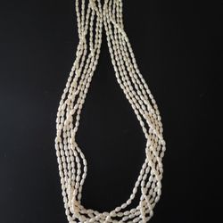 🤍 Multi-Strand Freshwater Pearl Necklace – Elegant & Classic