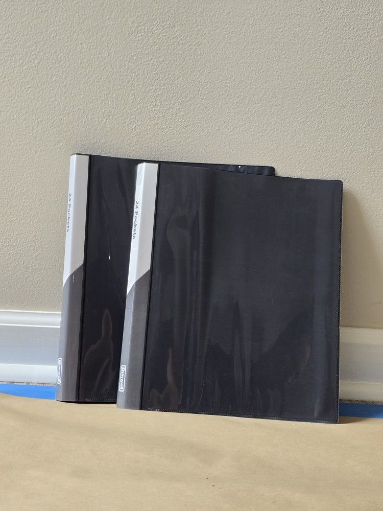 2 Display Books