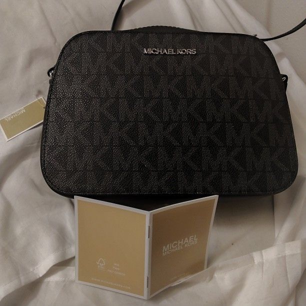 Michael Kors Purse (new Never Worn)