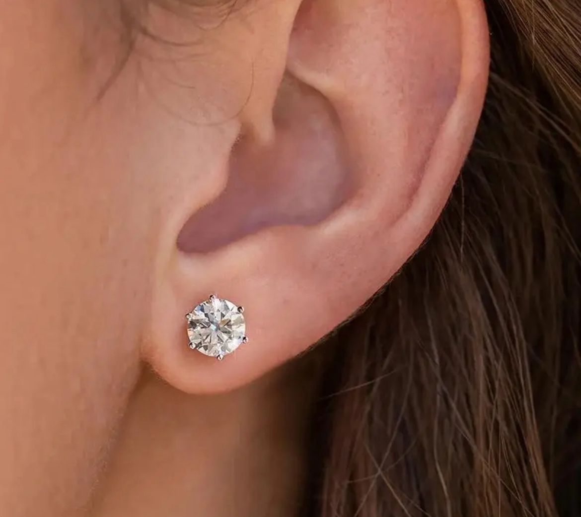 0.3ct Earrings 