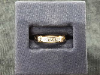 Yellow Gold 10k (.417) 1.9 grams Size 8