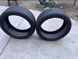 Pair of used tires Bridgtone Turanza 285/35/22