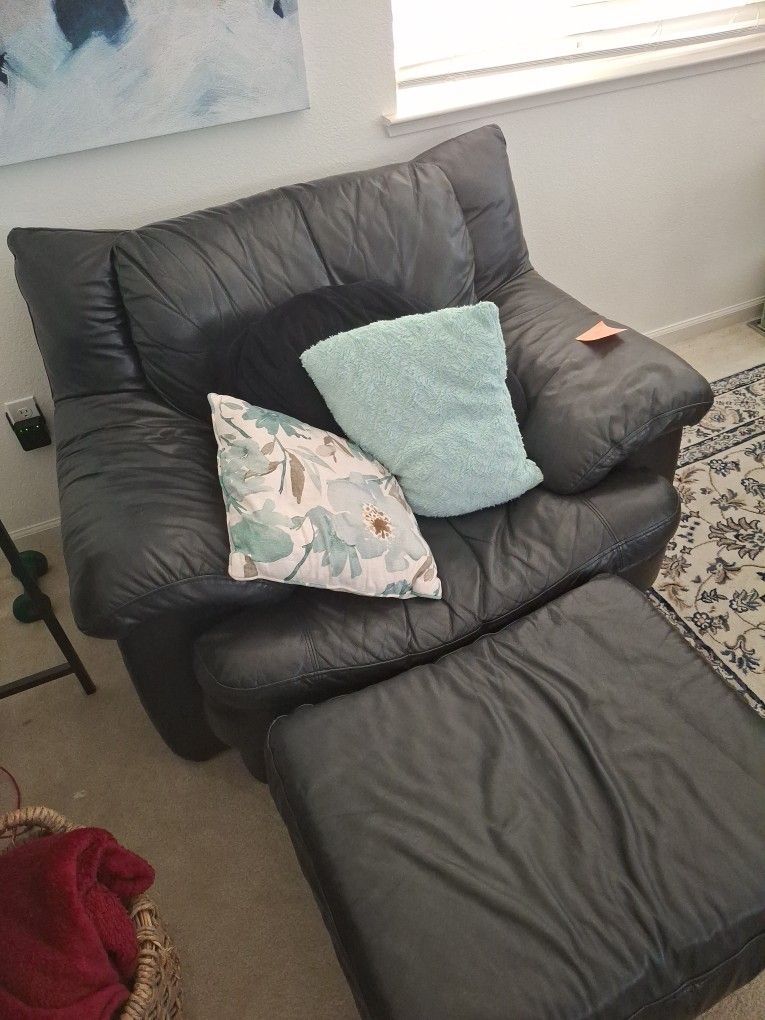 Over Sized Leather Chair W Ottoman