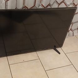 SAMSUNG 50 INCH Smart TV 