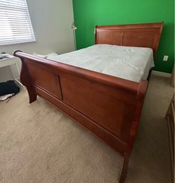 Queen bed frame + base