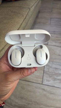 BOSE AIRPODS