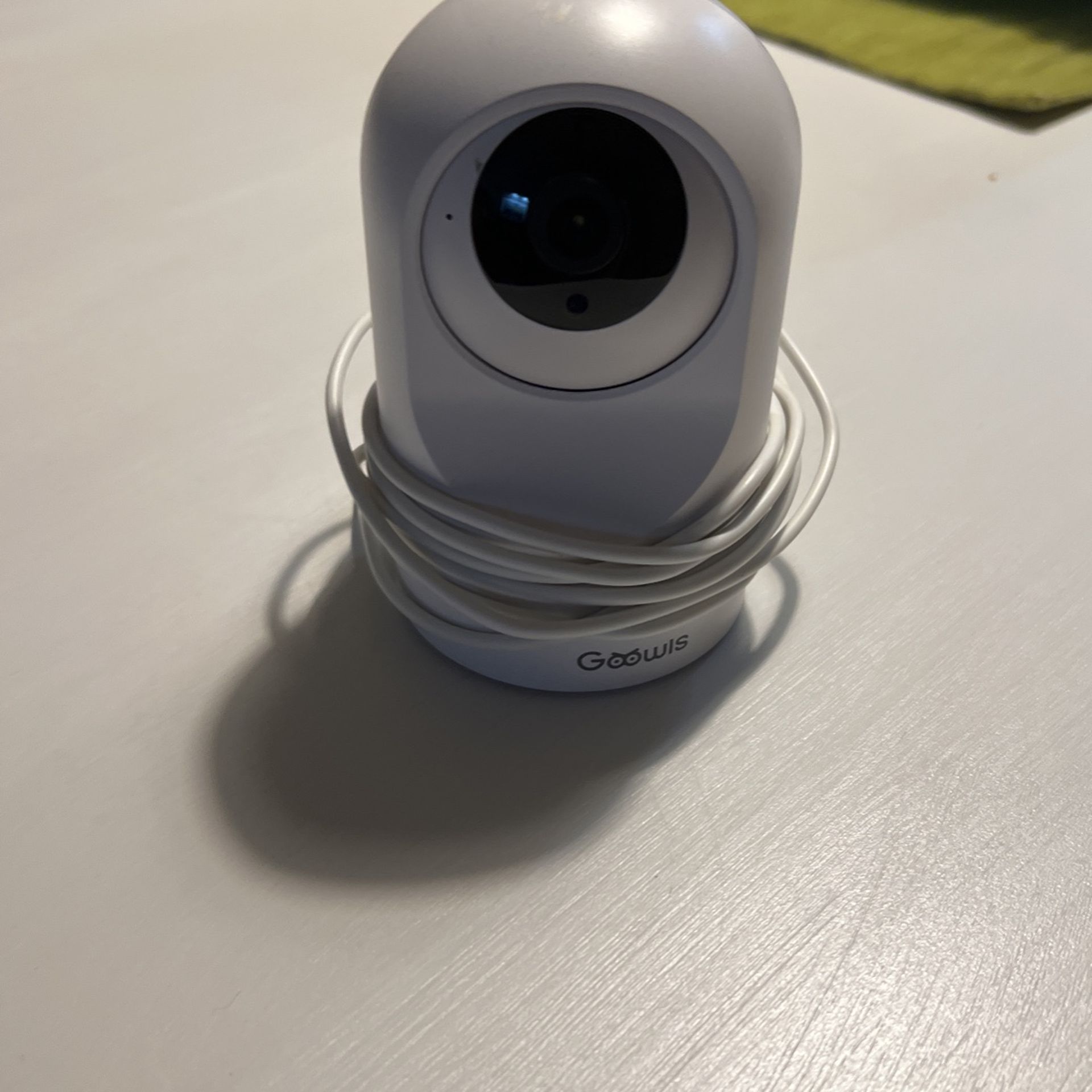Goowls Indoor Security Camera