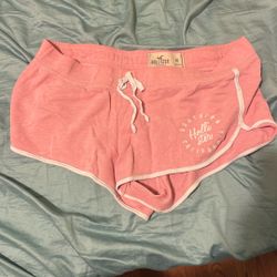 Hollister Short