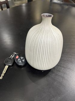 Cute Small Flower Vase 