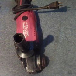 Grinder Hilti Dag 700-p