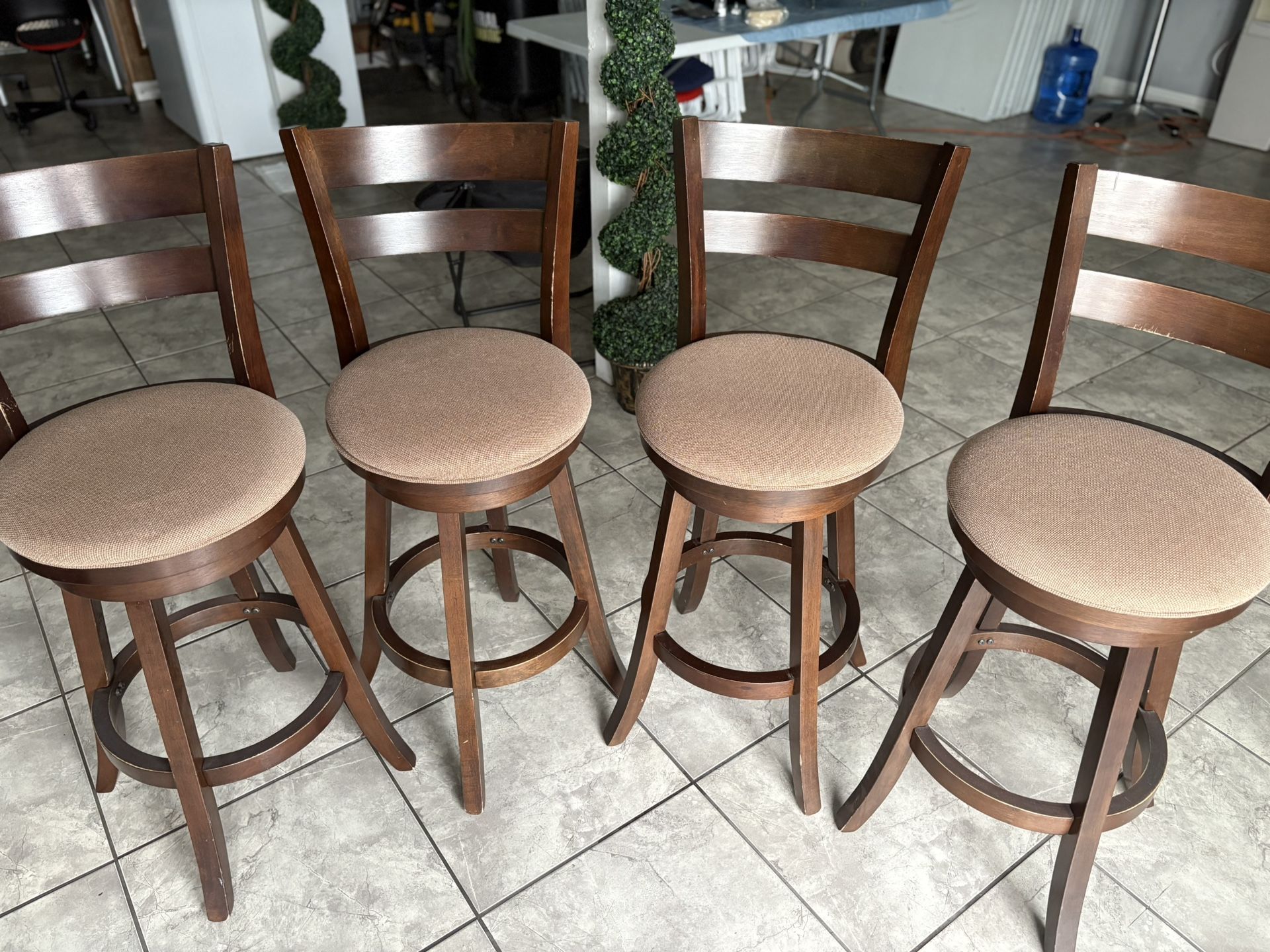 4 Bar Stools