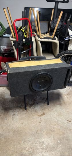 Ported sub box with 12” speaker and amp