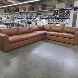 LEATHER SECTIONAL