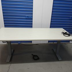 Solid electric sit and stand Ergonomic Desk