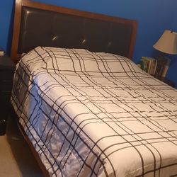 Queen Size Bedroom Set