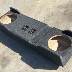 ($120 firm) 2/10s sub box for a 2001 to 07 Chevy / GMC Crew Cab