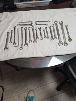 Set of wrenches