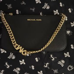 Micheal Kors small handbag