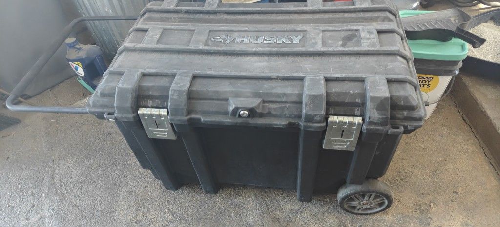 Huskey Tool Box