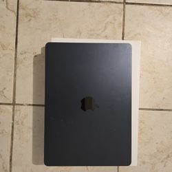 13-inchMacBookAirwithAppleM2chip 
