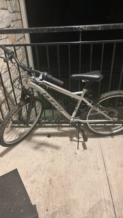 Boys ten speed huffy bike