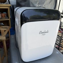 Cooluli mini fridge