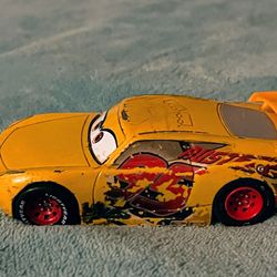 Disney Pixar Cars 3 - Rusteze Cruz Ramirez - Diecast Metal 1:43 Scale