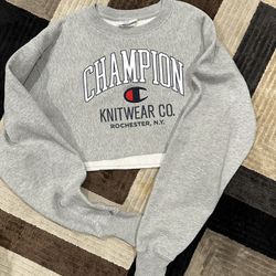 Ladies Cropped Champion Sweatshirt 