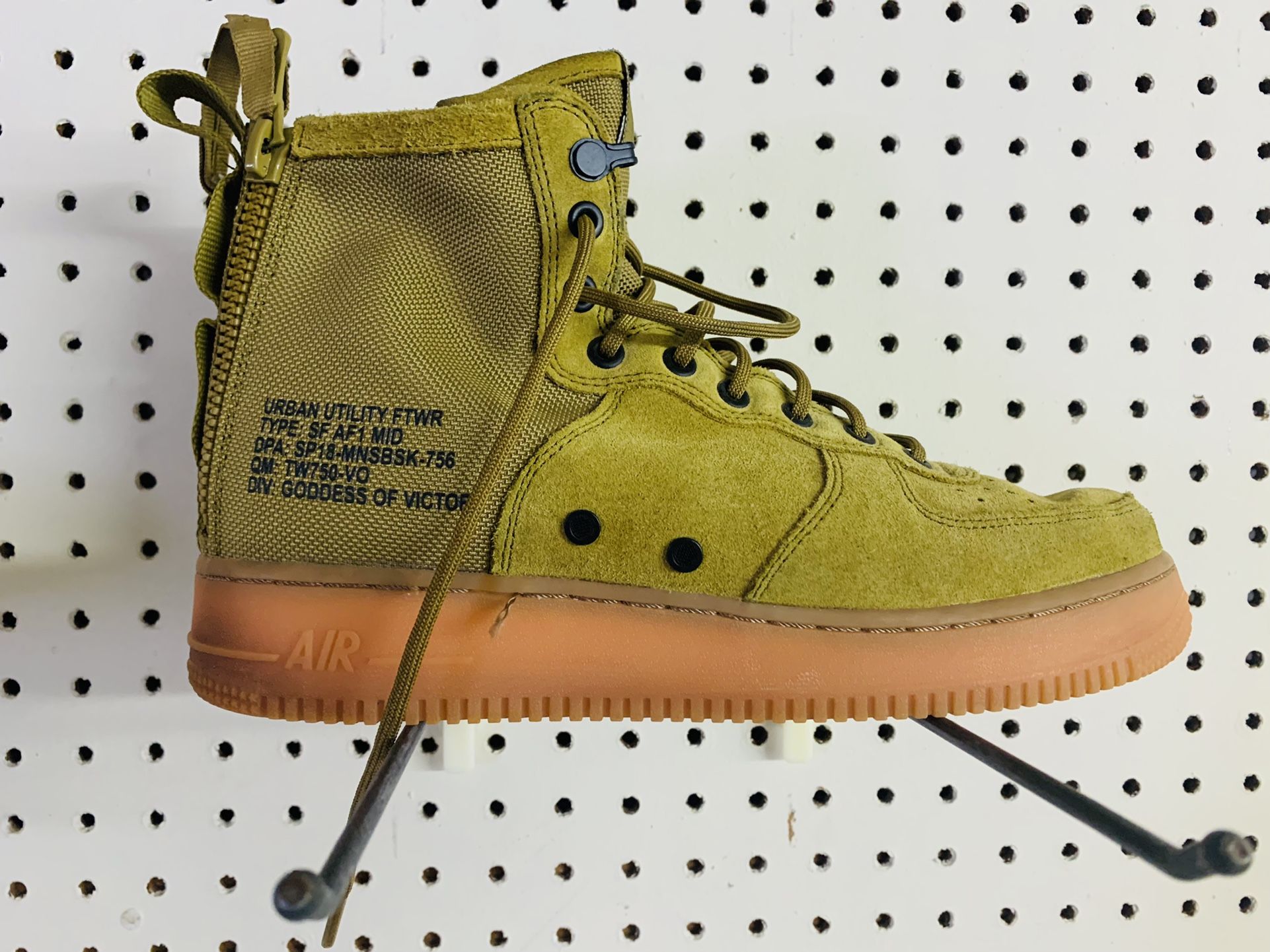 AFI Nike Air Forces .. 9.5 Great 👍 Shape 