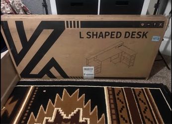 Black desk (New)