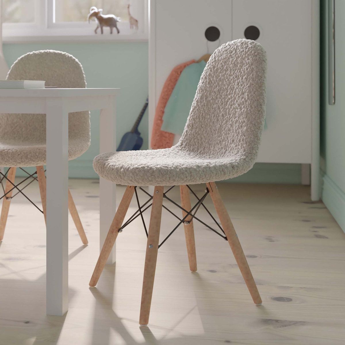 Child’s Desk Chairs