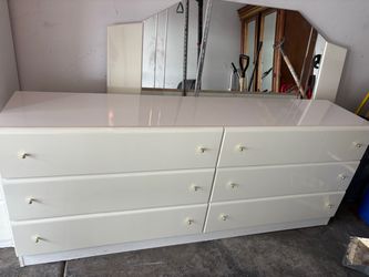 White dresser with mirror