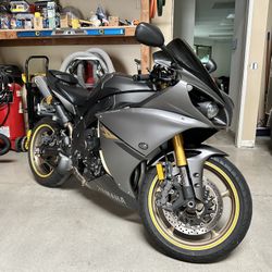 2009 Yamaha YZF-R1