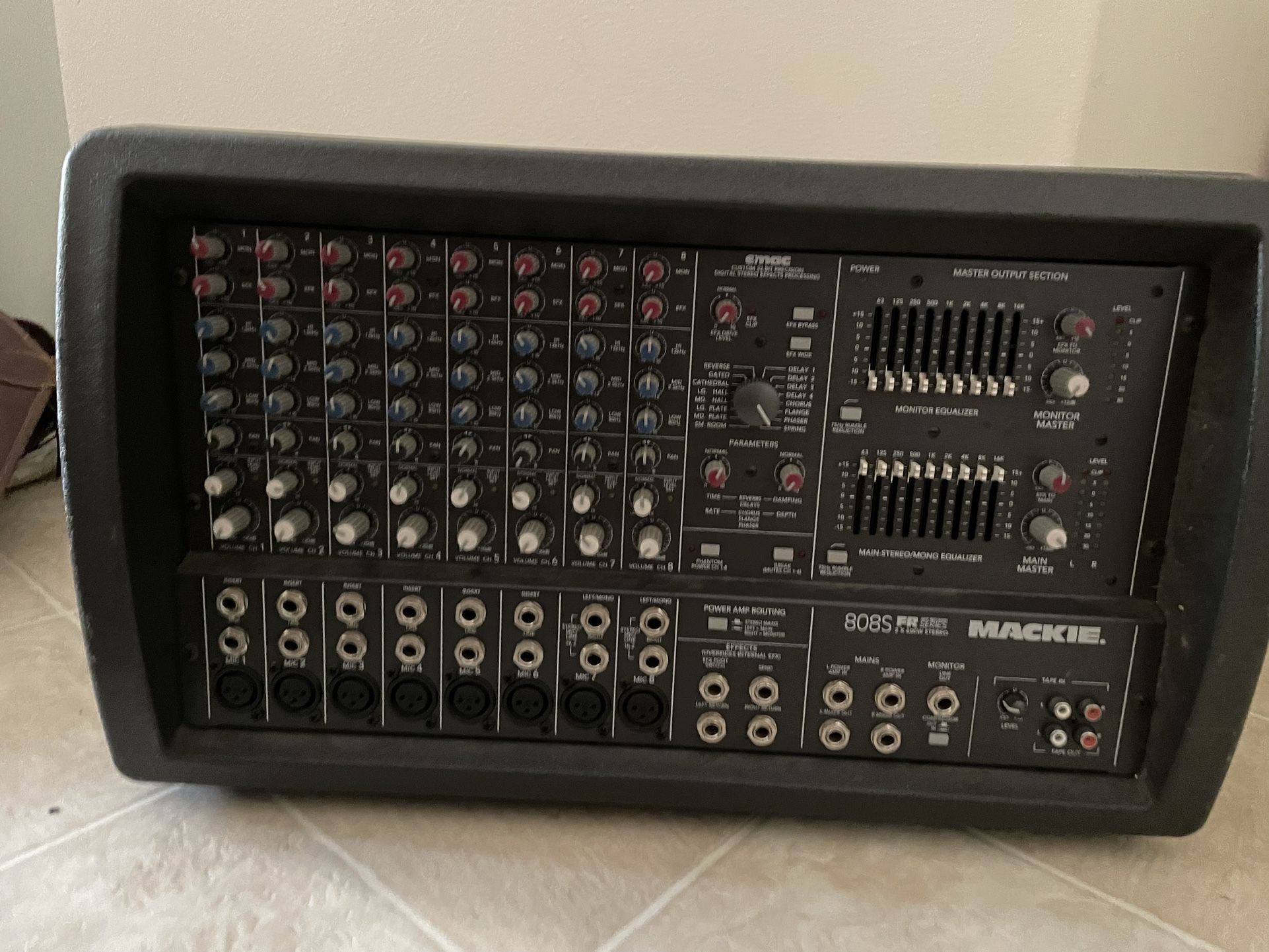 Mackie 808S Powered Mixer