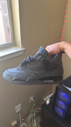 Black cat 4s