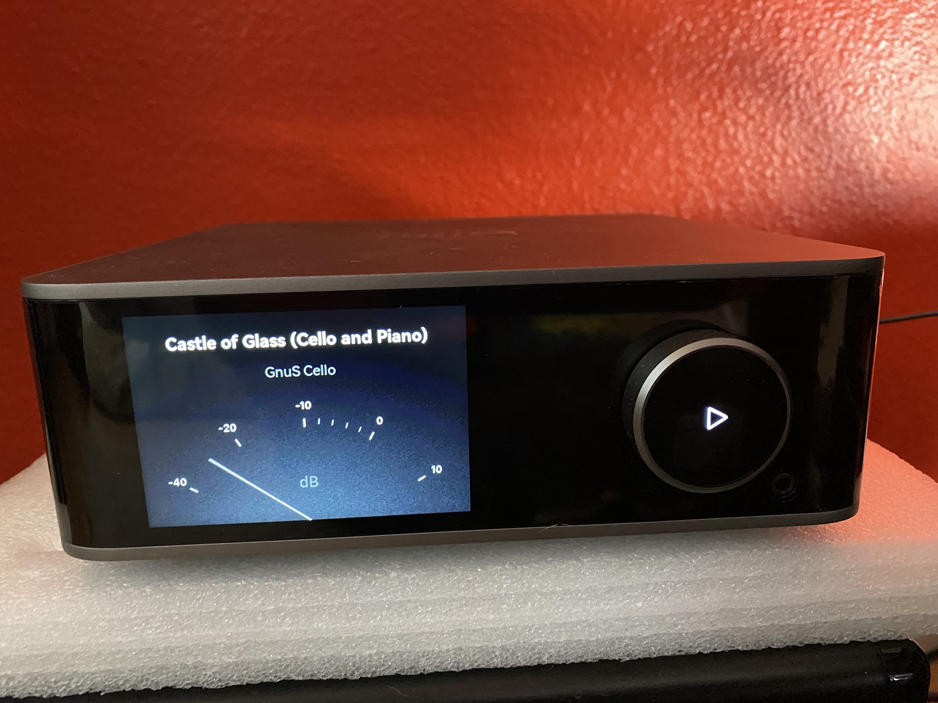 WiiM ultra Streamer - Like New!