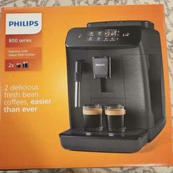 Philips 800 Series Fully Automatic Espresso Machine with Milk Frother - Brand New!