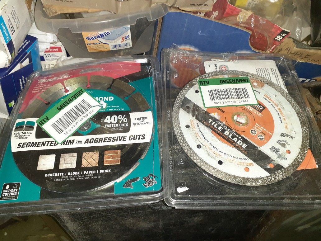 2 Tile Saw Blades One Is A Makita And The Other One Is A Ridgid 7in