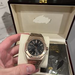 Automatic Men’s 41mm Watch w/ Box And Papers