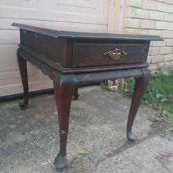 Ethan Allen side table