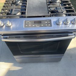 GE stove