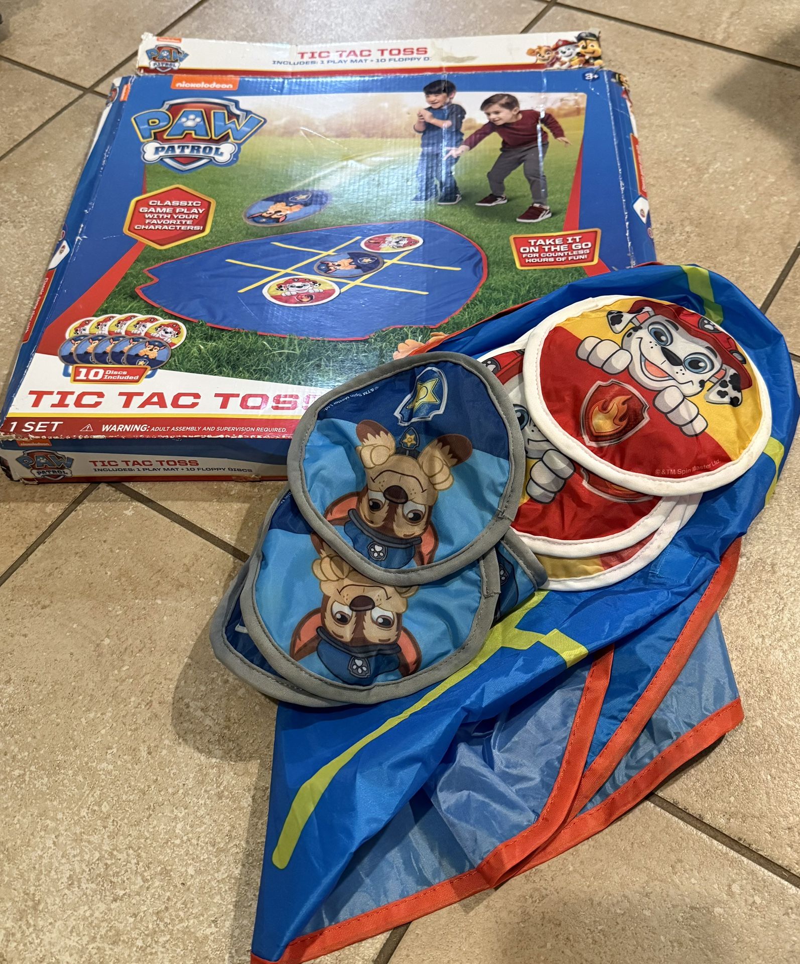 Paw Patrol Tic Tac Toss Game