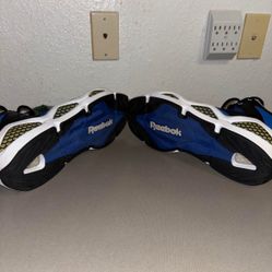 Reebok KAMIKAZE 3 mid team dark dial blue worn once size 11/1/2