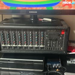 Sunn SR8520P Powered Mixer