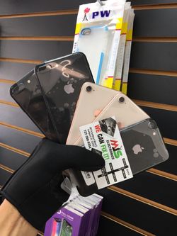 IPHONE 8 PLUS 64GB UNLOCKED