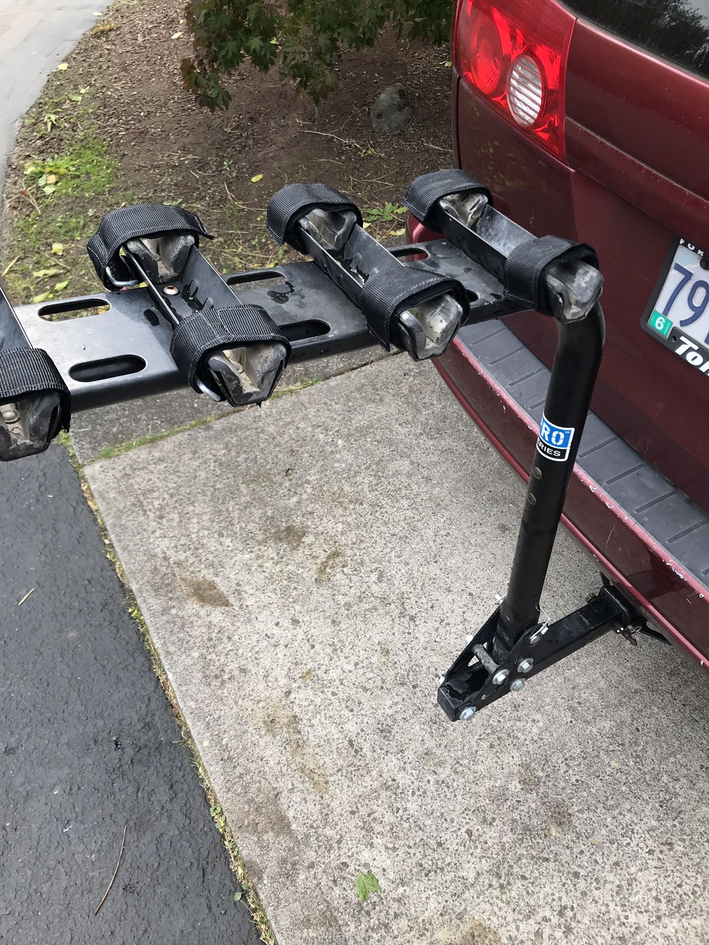 Pro Series Hitch Mount Bike Rack (Carrier) for 4 Bikes