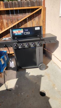 Charbroil Gas Grill, Performance Series FlavorMax 5 Burner Grill with Side Burner and Griddle, Black