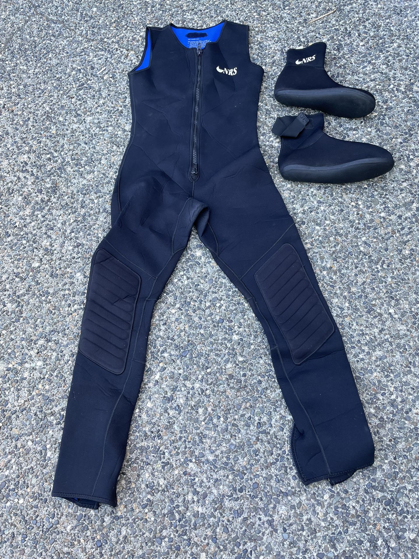 Wetsuit + Booties